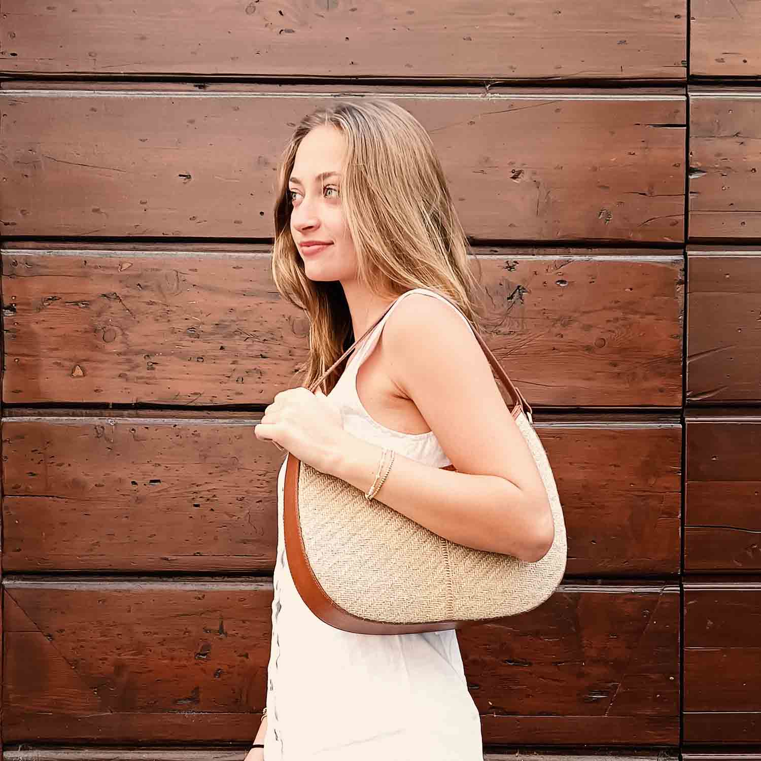 Olmo Hobo Jute and Leather